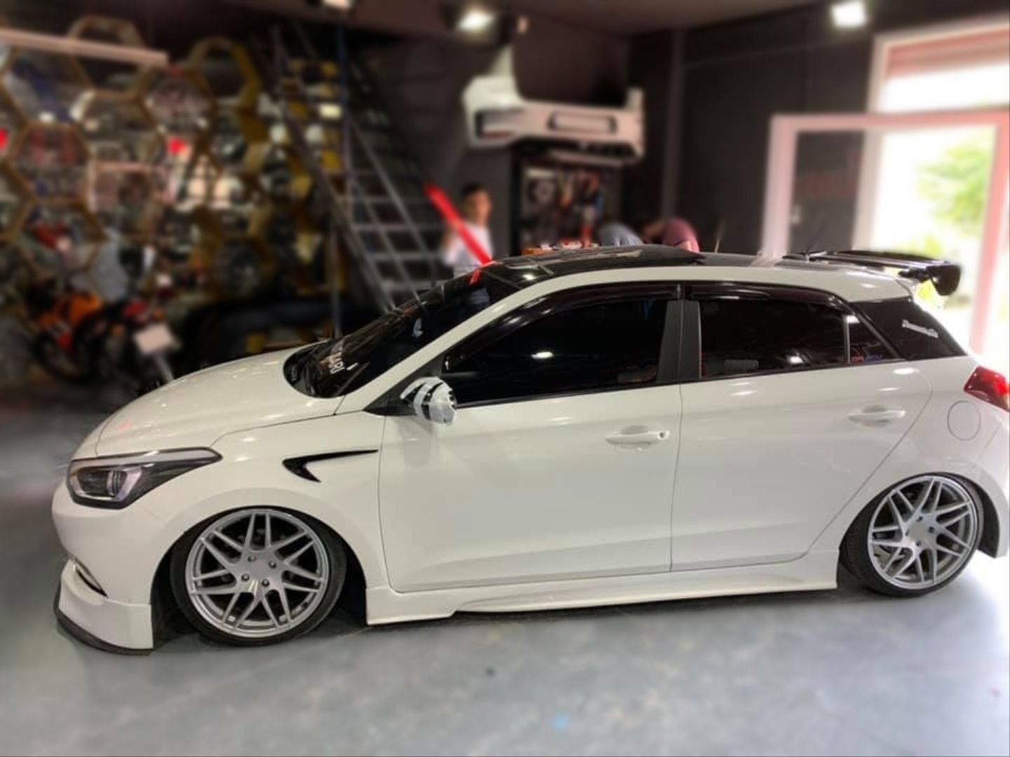 Universal Çamurluk Uyumlu Ventı