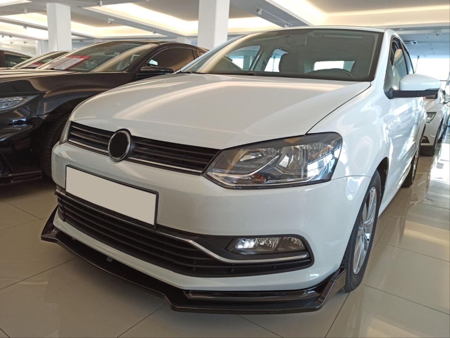 Volkswagen Polo Uyumlu 2009-2017 Mk5 Ön Lıp (Boyasız)