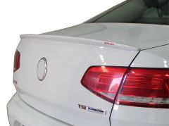 Volkswagen Passat Uyumlu B8.5 (2019-) Spoiler Parlak Siyah Boyalı
