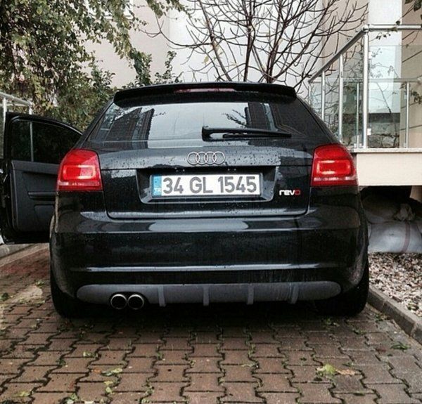 Audi A3 Uyumlu Hatchback Çift Çıkış Difüzör(Fiber)