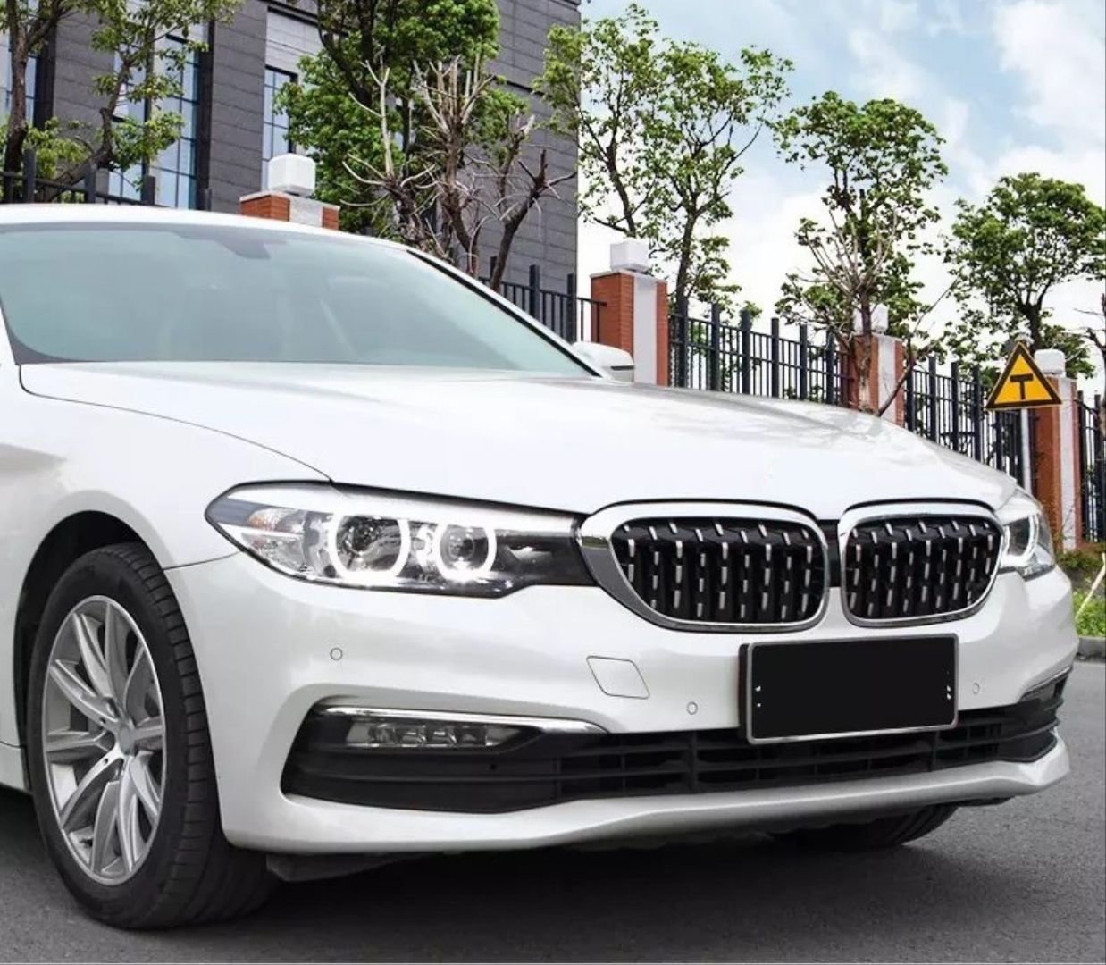 Bmw 5 Uyumlu Serisi G30 2017 + Diamond Böbrek - Krom Çerçeve