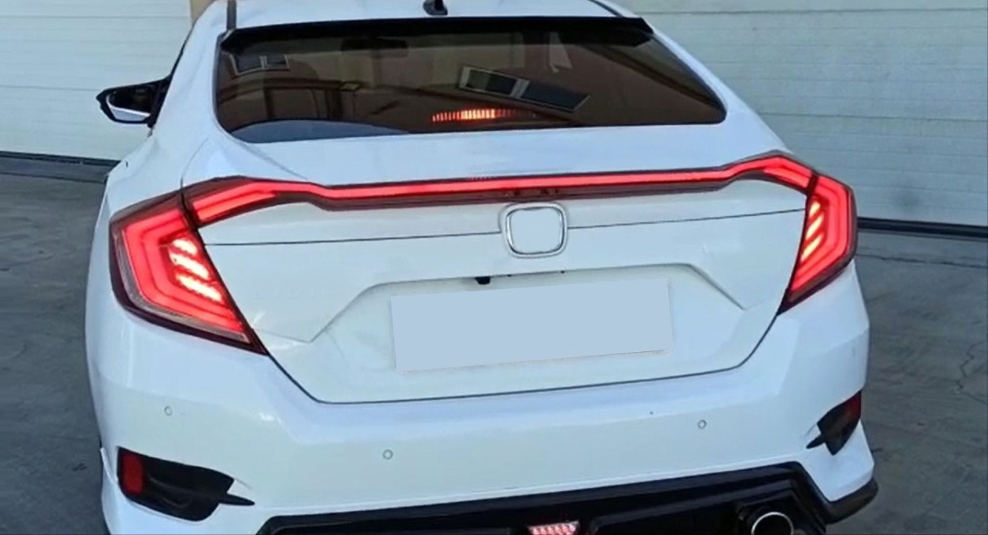 Honda Civic Uyumlu Fc5 2016-2021 Hareketli Sinyalli LED Stop Ve Spoiler Takımı Kırmızı