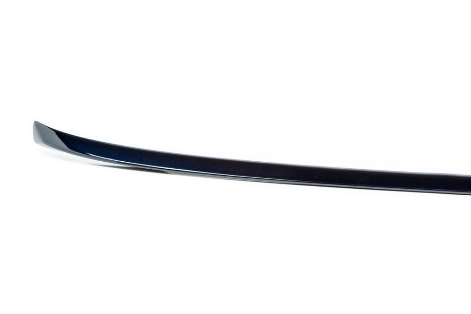 Bmw 5 Uyumlu Serisi G30 Hybrıd Spoiler - Piano Black (Parlak Siyah)