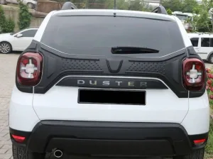 Dacia Duster 2018 Yılı ve Sonrası Bagaj Kapağı DodikDRS Tuning kalitesiyle tanışın! Özel olarak Dacia  model araçlar için üretilen bu ürün, otomobilinizin hatla
