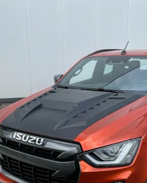 Cankap uyumlu İsuzu D-Max Kaput Kaplama Havalandırma Scoop Orjinal 2020 /2023 1.Kalite Parça modelleri DRS Tuning'de. Kaliteli malzeme, hızlı kargo ve güvenli