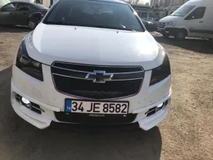 Chevrolet Cruze 2008-2016 (J300) uyumlu Makyajsız Ön Ek modelleri DRS Tuning'de. Kaliteli malzeme, hızlı kargo ve güvenli alışverişle hemen inceleyin.