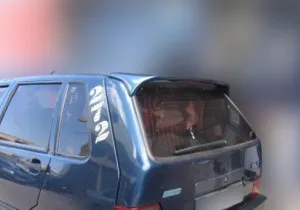 Fiat Uno Uyumlu Spoiler BoyalıDRS Tuning kalitesiyle tanışın! Özel olarak Fiat  model araçlar için üretilen bu ürün, otomobilinizin hatlarına sportif ve dinamik