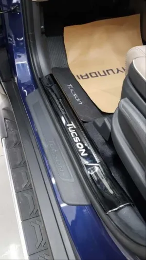 TUCSON IÇIN UYUMLU 2015-2018 KAPI ESIK KORUMA -TITANYUM SIYAHDRS Tuning kalitesiyle tanışın! Özel olarak Hyundai  model araçlar için üretilen bu ürün, otomobili
