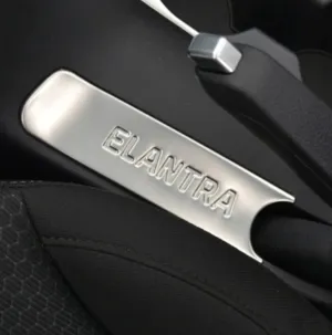 Hyundai Elantra Uyumlu 2016-2019 El Freni Kaplama SilverDRS Tuning kalitesiyle tanışın! Özel olarak Hyundai  model araçlar için üretilen bu ürün, otomobilinizin