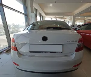 Skoda Octavia Uyumlu 2015-2019 Bagaj Çıtası KromDRS Tuning kalitesiyle tanışın! Özel olarak Skoda  model araçlar için üretilen bu ürün, otomobilinizin hatlarına