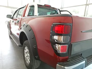 Ford Ranger Uyumlu 2015-2020 Stop Çerçevesi Kaplama Siyah 2 Parça thumb 1